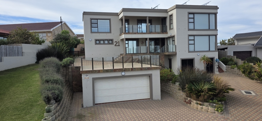 4 Bedroom Property for Sale in Dana Bay Western Cape